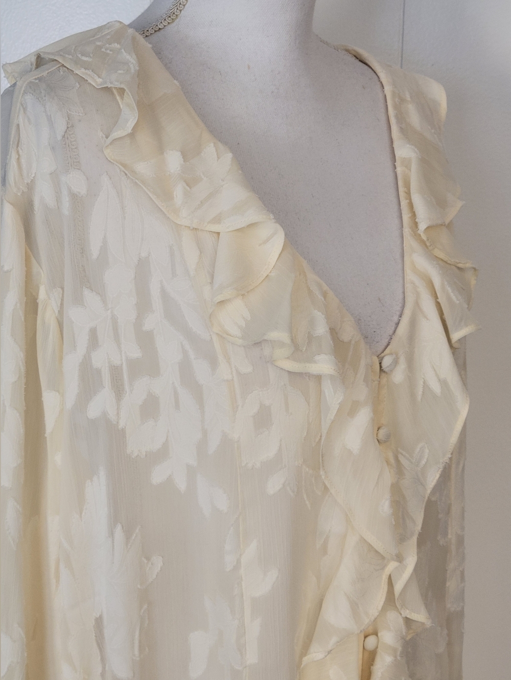 torrid Cream Ruffle Blouse - Picture 5 of 8